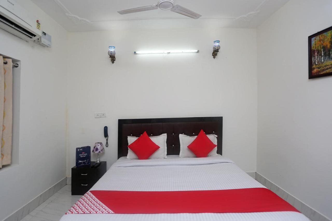 Oyo 18301 Hotel A-One Alwar Eksteriør bilde