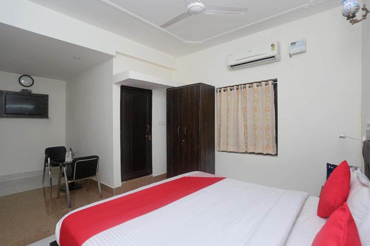 Oyo 18301 Hotel A-One Alwar Eksteriør bilde